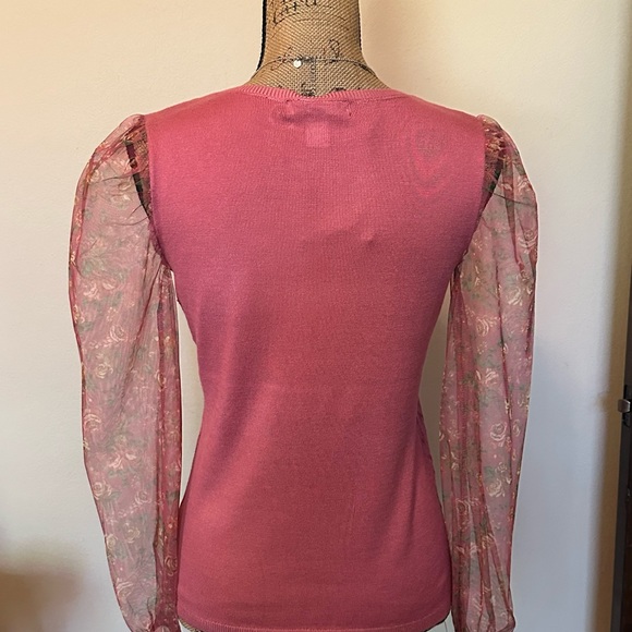 Beautiful petite sweater-New with tag! (Necklace not included) - Picture 4 of 4